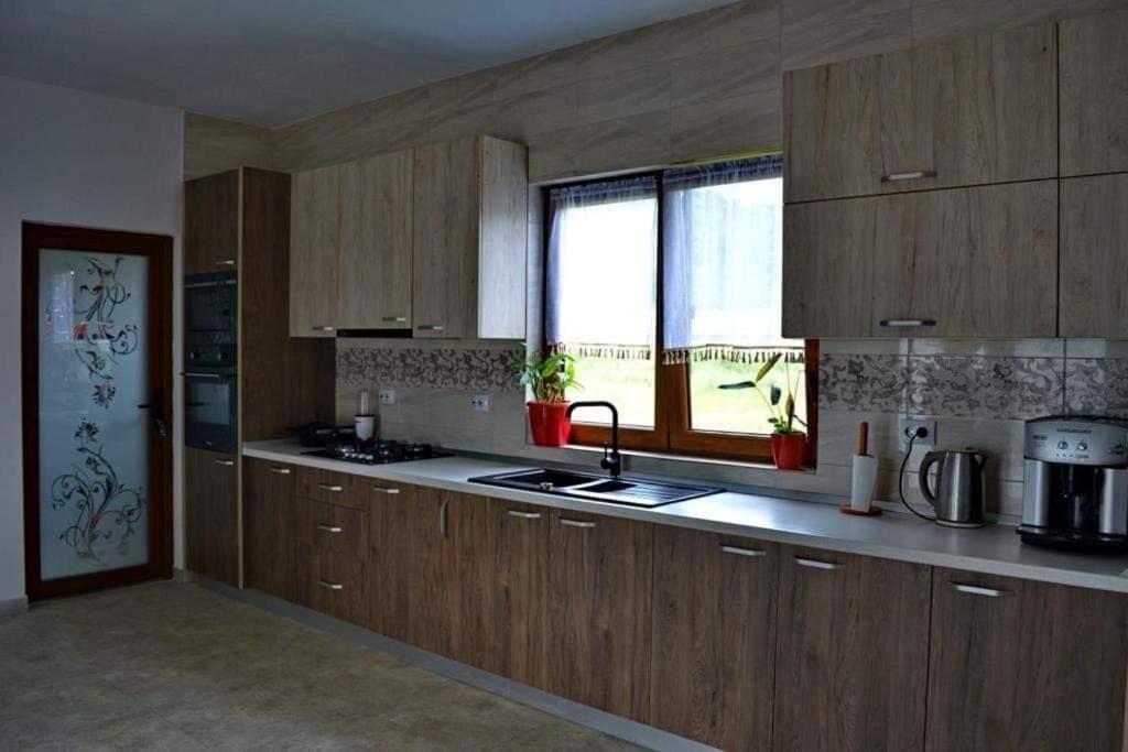 Hotel Casa Vadeanu Sighetu Marmaţiei Esterno foto